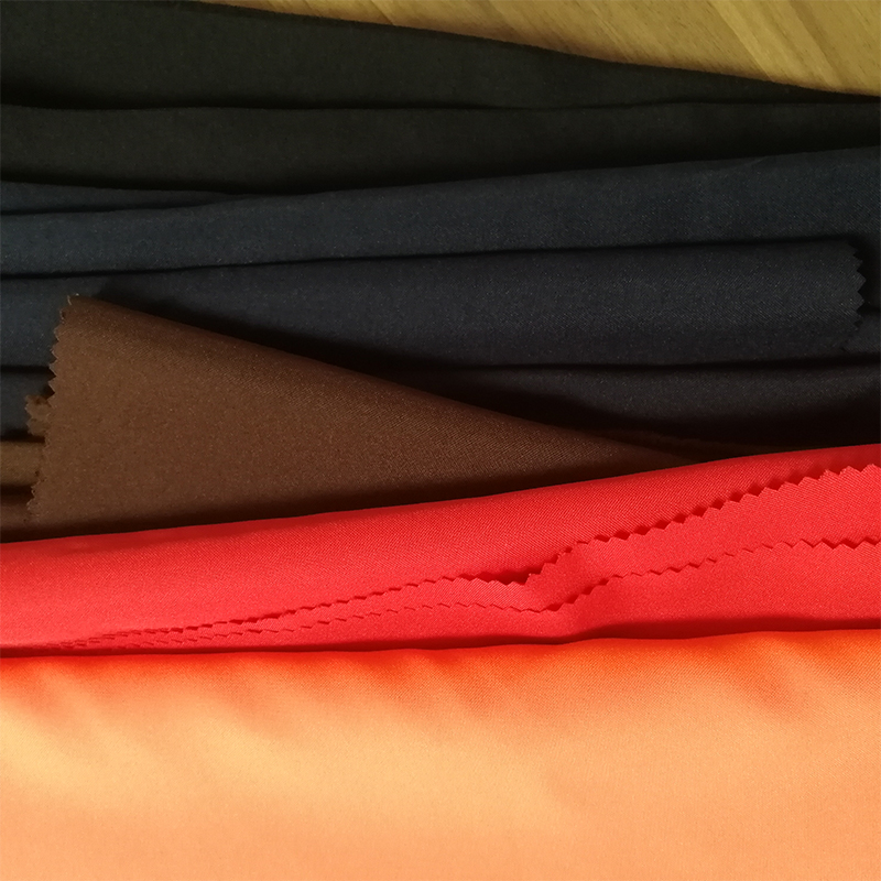 100% polyesterová barvitá obchodní tkanina